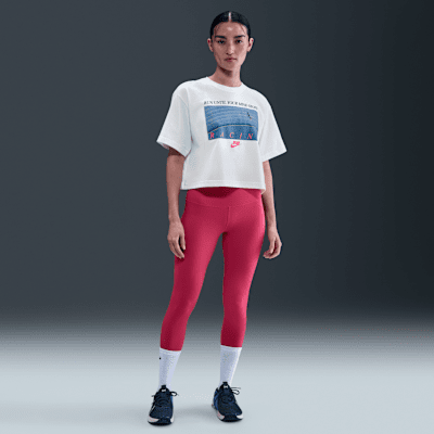 Nike Sportswear Club Women's Cropped T-Shirt