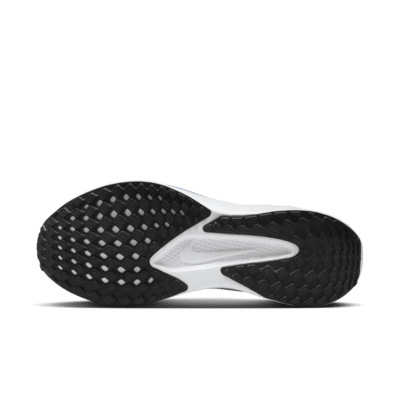 Tenis de correr en pavimento para mujer Nike Quest 6