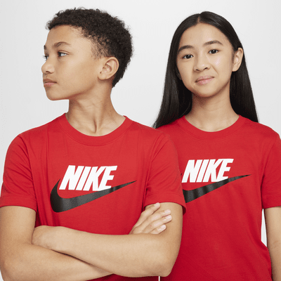 Nike Sportswear póló nagyobb gyerekeknek