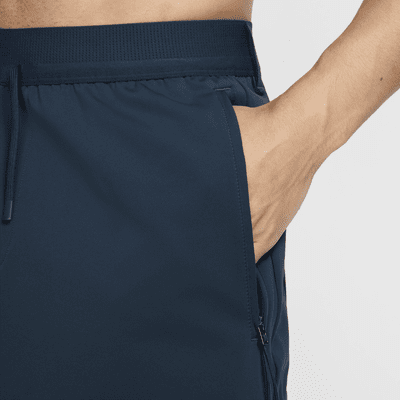 Nike A.P.S. Shorts versátiles de 15 cm Dri-FIT ADV para hombre