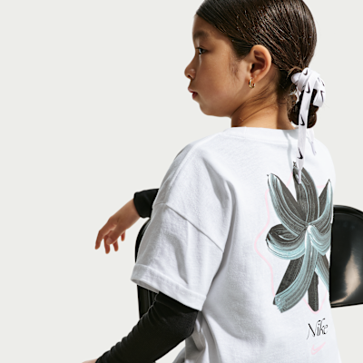 Nike Sportswear Older Kids' (Girls') Boxy T-Shirt
