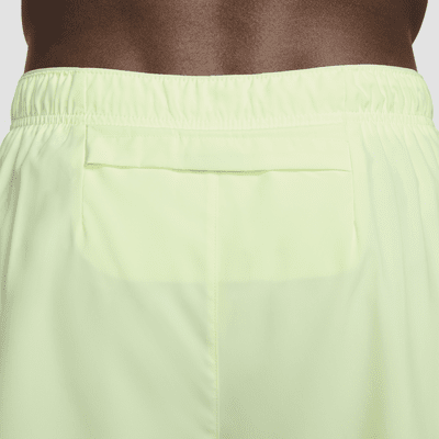 Nike Challenger Dri-FIT 2-in-1-Laufshorts für Herren (ca. 18 cm)