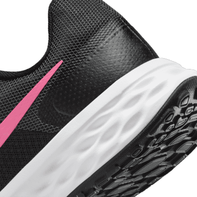 Tenis de correr en carretera para mujer (ancho) Nike Revolution 6