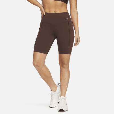 Shorts de ciclismo de 20 cm y tiro medio de media sujeción para mujer Nike Universa con bolsillos