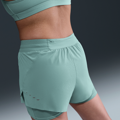 Shorts de correr Dri-FIT de tiro medio 2 en 1 para mujer Nike Swift