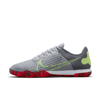 Chaussure de football en salle Nike React Gato. Nike BE