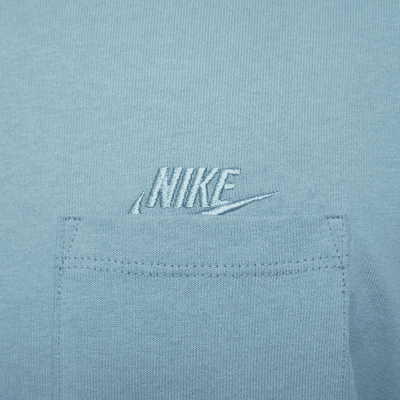 Nike Sportswear Premium Essentials Men's Pocket T-Shirt