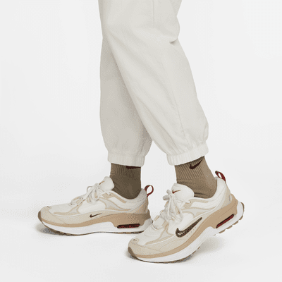 Nike Sportswear Essential Women's Mid-Rise Trousers