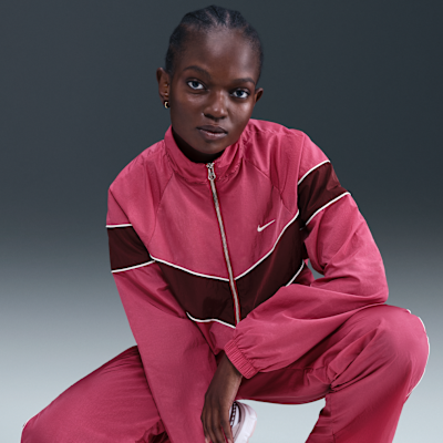 Veste à zip tissée ample UV Nike Windrunner pour femme