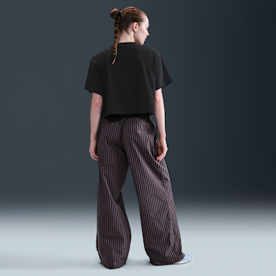 T-shirt court et ample Nike Sportswear Club pour femme