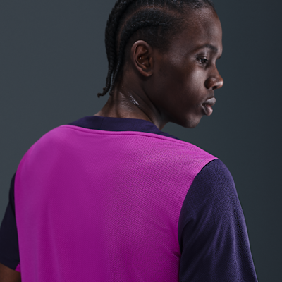 Playera de fútbol de manga corta Nike Dri-FIT para hombre FC Barcelona Strike