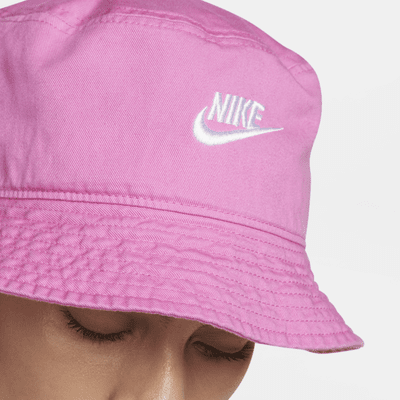 Nike Apex Futura Washed Bucket Hat. Nike Ro