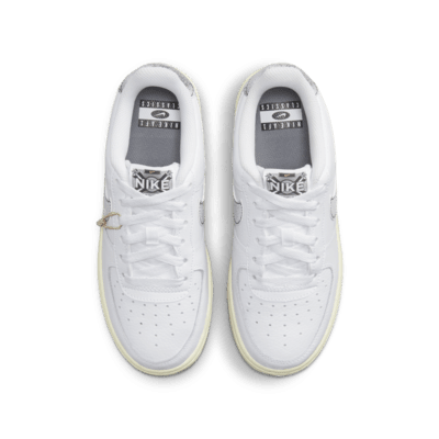 Nike Air Force 1 LV8 3 Older Kids' Shoes. Nike VN