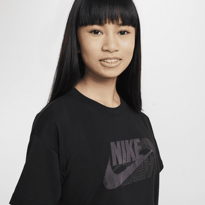 Nike Sportswear Big Kids' (Girls') T-Shirt