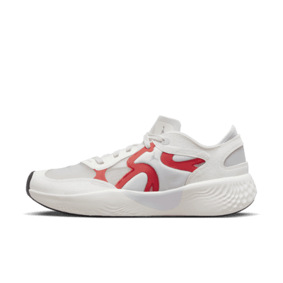 the first pair of nike shoes