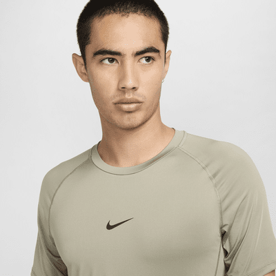 Haut à manches courtes slim Nike Pro Dri-FIT pour homme