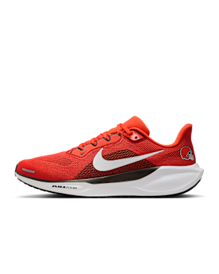 Unisex кроссовки Cleveland Browns Pegasus 41 Nike NFL Road для бега