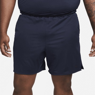 Shorts versátiles sin forro Dri-FIT de 18 cm para hombre Nike Totality