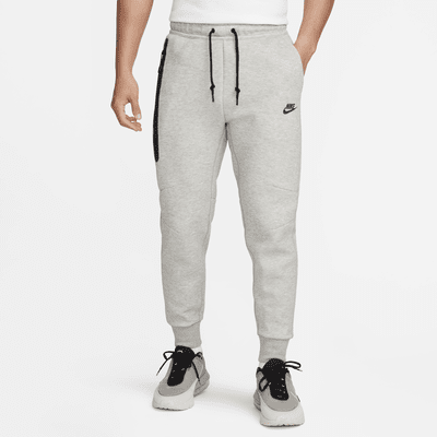 กางเกงจ๊อกกิ้งผู้ชายทรงเข้ารูป Nike Sportswear Tech Fleece