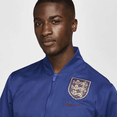 England Sport Essentials Nike Fußball-Bomberjacke aus Webstoff für Herren