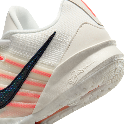 Sabrina 3 Basketball Shoes