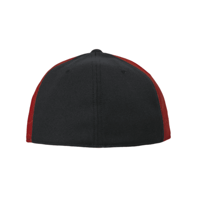 Liverpool FC SwooshFlex Nike Soccer Trucker Cap