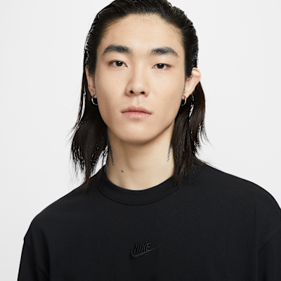 Nike Sportswear Premium Essentials Men's Long-Sleeve T-Shirt