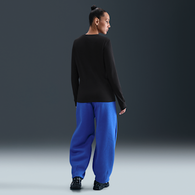Nike Sportswear Club Essentials Women's Long-Sleeve Logo T-Shirt
