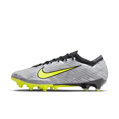 NIKE HYPERVENOM サッカーシューズ