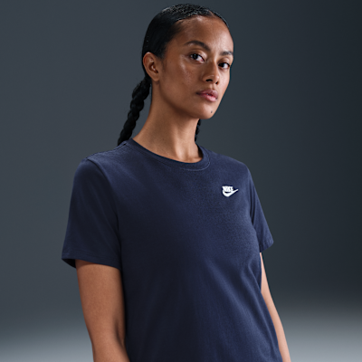 Nike Sportswear Club Essentials