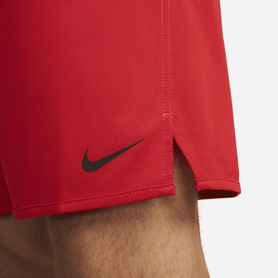 Shorts versátiles sin forro Dri-FIT de 23 cm para hombre Nike Totality