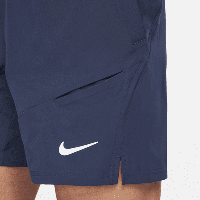 NikeCourt Advantage Dri-FIT-tennisshorts (18 cm) til mænd