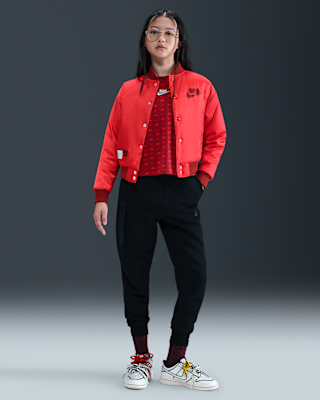 Nike x 樂高® 系列