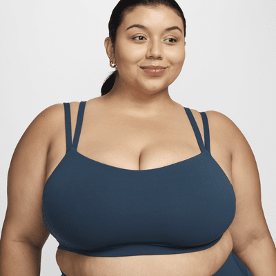 Bra deportivo con almohadilla de baja sujeción para mujer (talla grande) Nike Zenvy Strappy