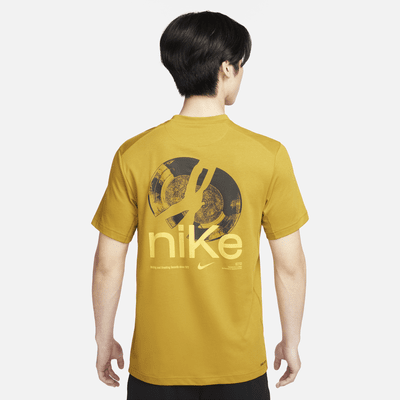 Nike Primary Studio '72 男款 Dri-FIT 短袖多功能上衣