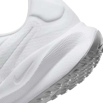 Nike Revolution 7 Straßenlaufschuh für Herren