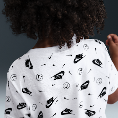 Playera cuadrada estampada infantil Nike