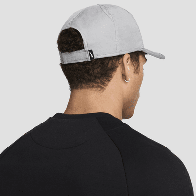 Gorra sin estructura Nike Dri-FIT Club Featherlight