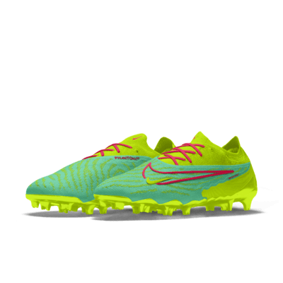 cute women custom soccer cleats on nike｜TikTok Search