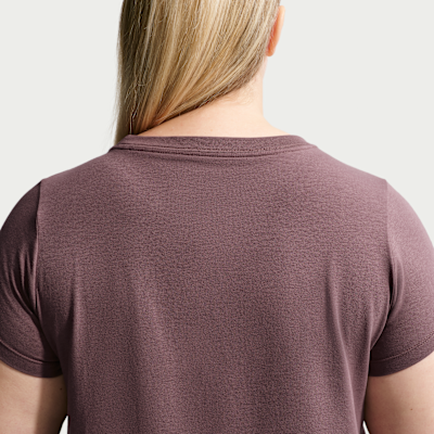 Nike Sportswear Chill Knit Women's Cropped T-Shirt (Plus Size)