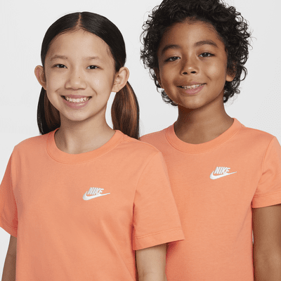 Playera para niños talla grande Nike Sportswear