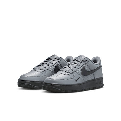 Nike Air Force 1 Older Kids' Shoes
