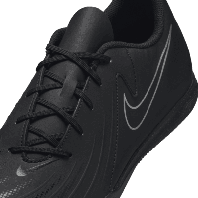 Nike Phantom GX 2 Club IC Low-Top Football Shoes