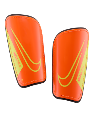 Женские  Nike Mercurial Hardshell Soccer Shin Guards