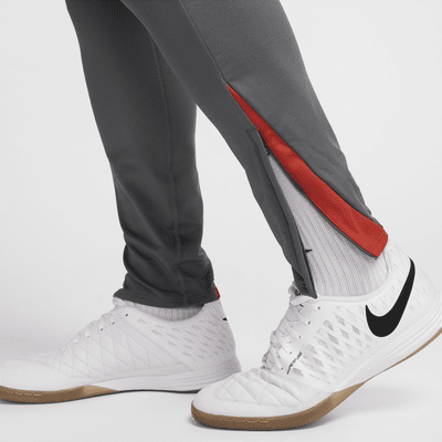 Pantaloni da calcio Dri-FIT Nike Strike – Uomo