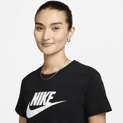 Nike Sportswear Essential Women's Cropped T-Shirt