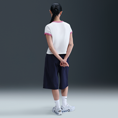 Nike Sportswear 女款短袖滾邊 T 恤