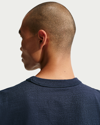 Nike Sportswear Premium Essentials