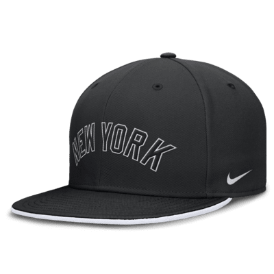 【直売一掃】Yankees Official x Nike Cap NYC限定　ヤンキース 帽子