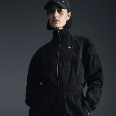 Chamarra de tejido Woven holgada de cierre completo con protección UV para mujer Nike Windrunner